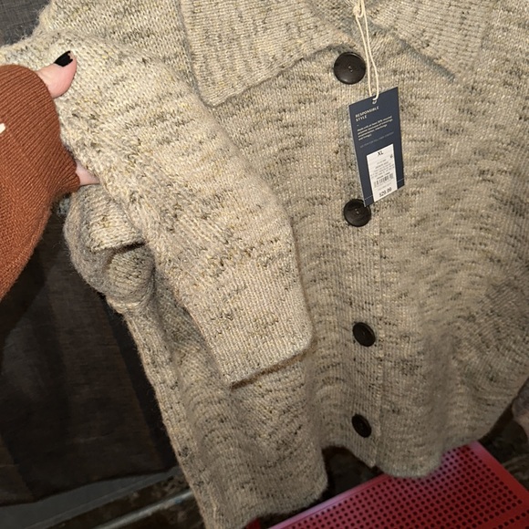 Women’s XL Beige Universal Thread Sweater *New w/ Tag* - Picture 3 of 15